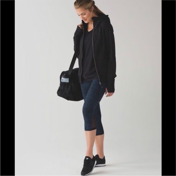 Lululemon Free Runner Crop Leggings - Picture 1 of 7